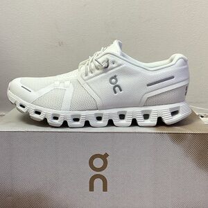 Women’s On Cloud 5